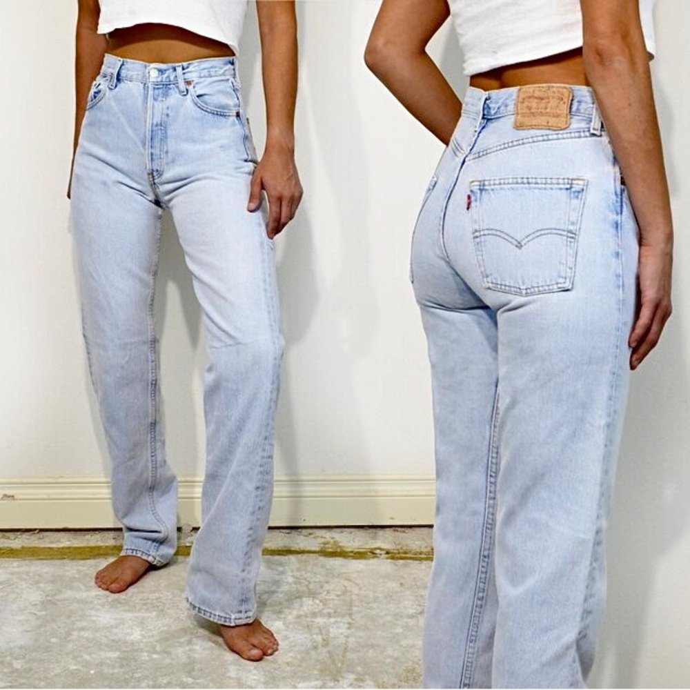 Vintage Levi’s 501 light wash jeans 27x32